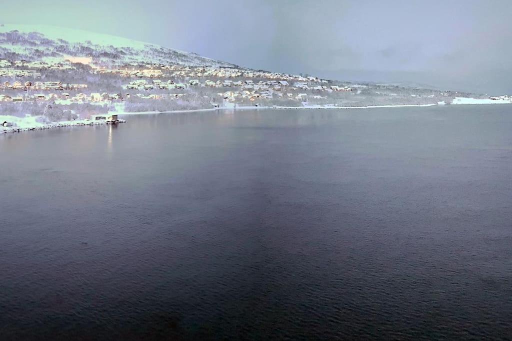 Apartment Spacious House In Tromso, Perfect For Groups Of Families, Tourists Or Workers *