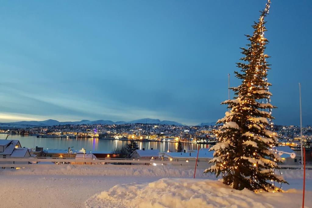 Apartment Spacious House In Tromso, Perfect For Groups Of Families, Tourists Or Workers *